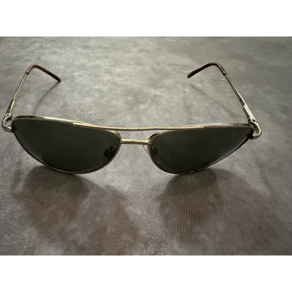 Avery Men's Aviator Sunglasses Gold Metal Frame Green Tinted Glass Lenses